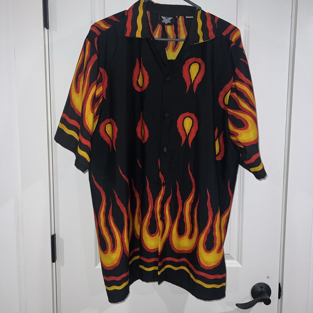 American Biker Men’s Black Red/ Yellow Flames Untuck Short Sleeve Shirt Size XL